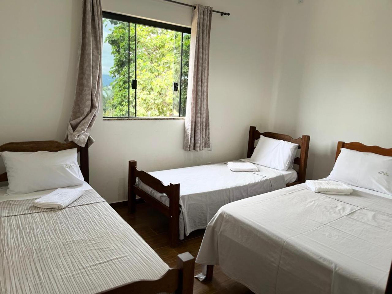 Casa Com Piscina Vista Para Lago, 03 Quartos Confortaveis กาปีตอลิโอ ภายนอก รูปภาพ