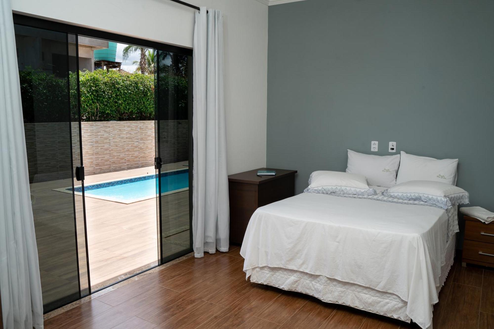 Casa Com Piscina Vista Para Lago, 03 Quartos Confortaveis กาปีตอลิโอ ภายนอก รูปภาพ