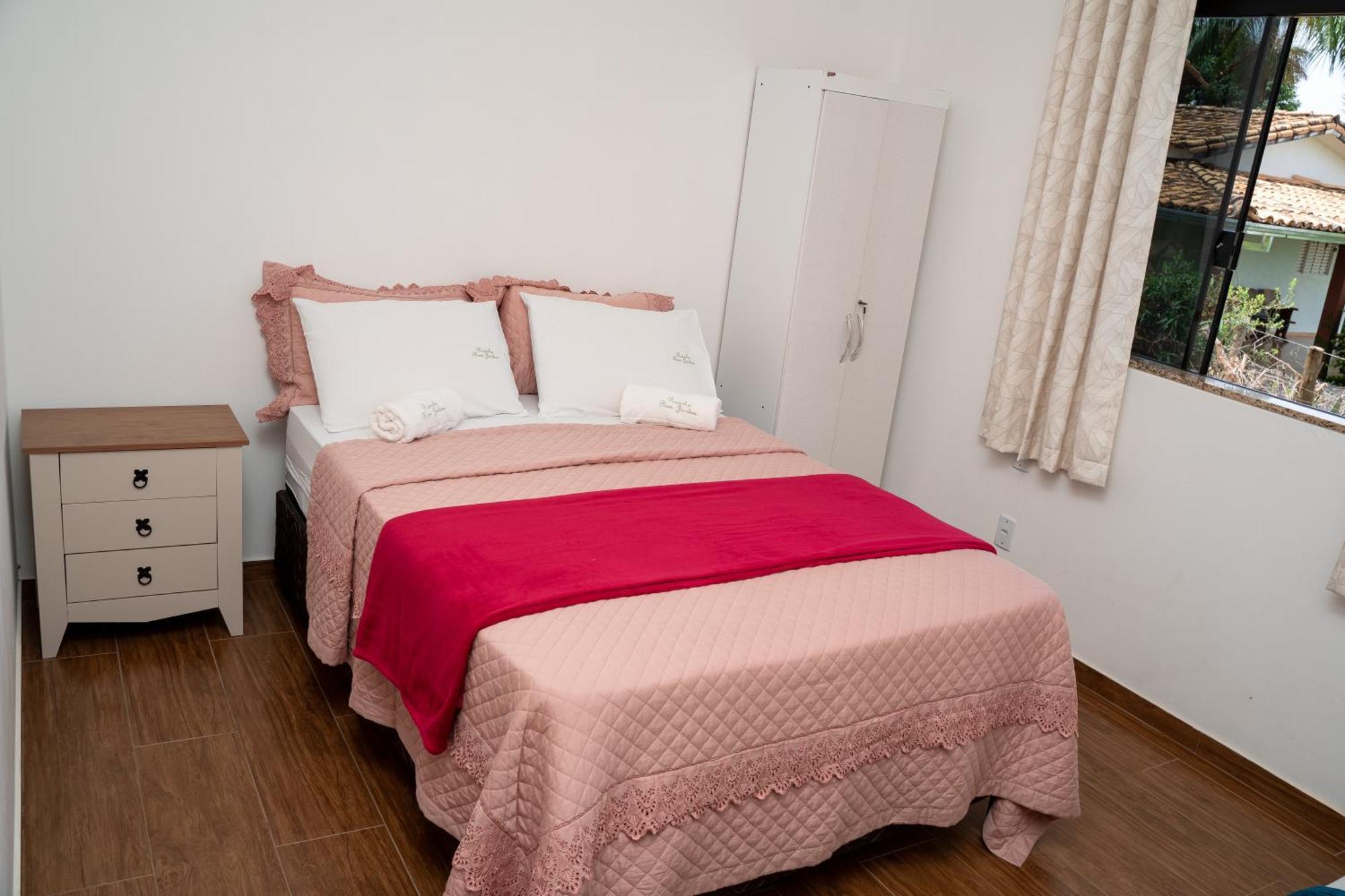 Casa Com Piscina Vista Para Lago, 03 Quartos Confortaveis กาปีตอลิโอ ภายนอก รูปภาพ