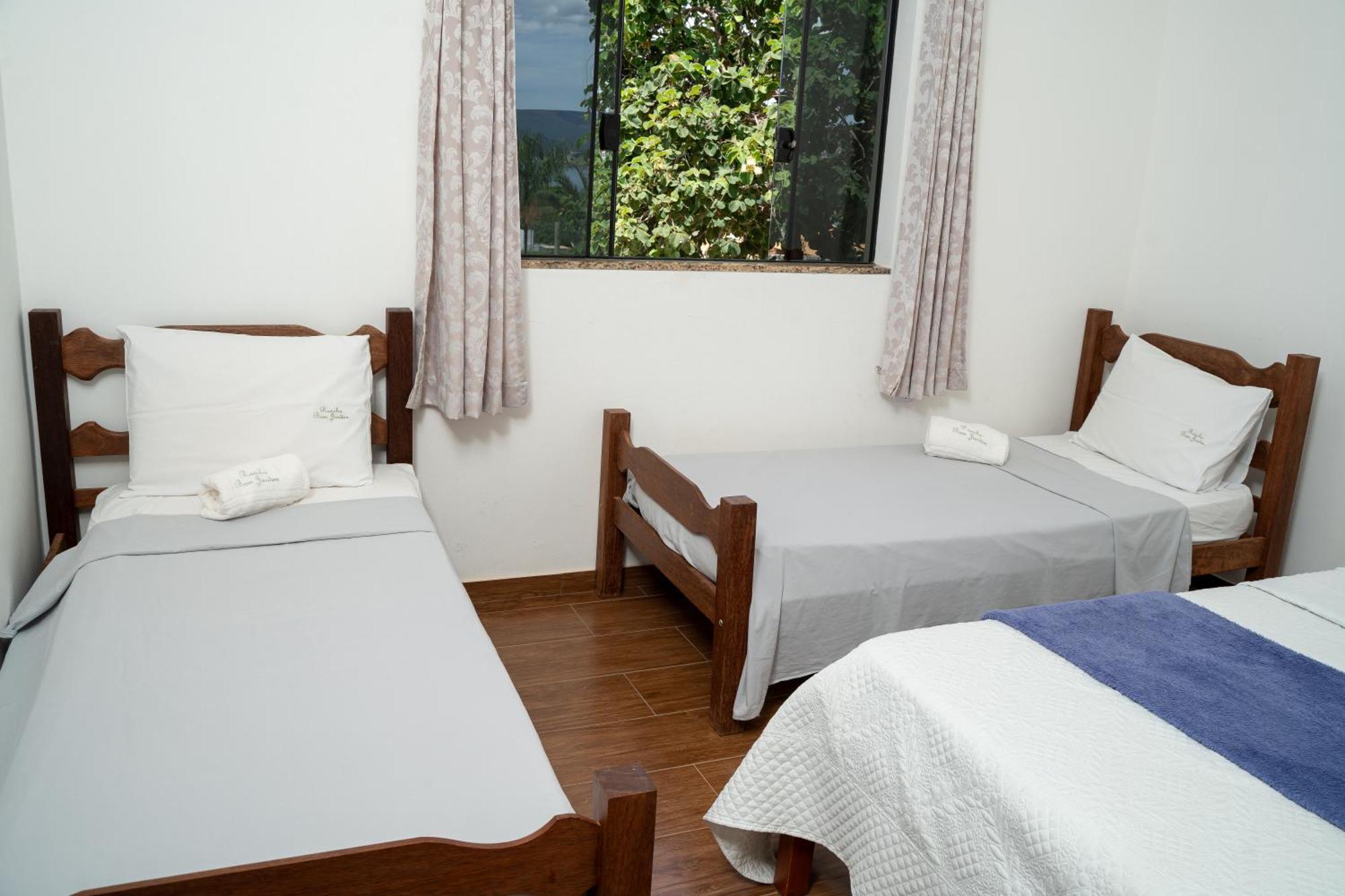 Casa Com Piscina Vista Para Lago, 03 Quartos Confortaveis กาปีตอลิโอ ภายนอก รูปภาพ