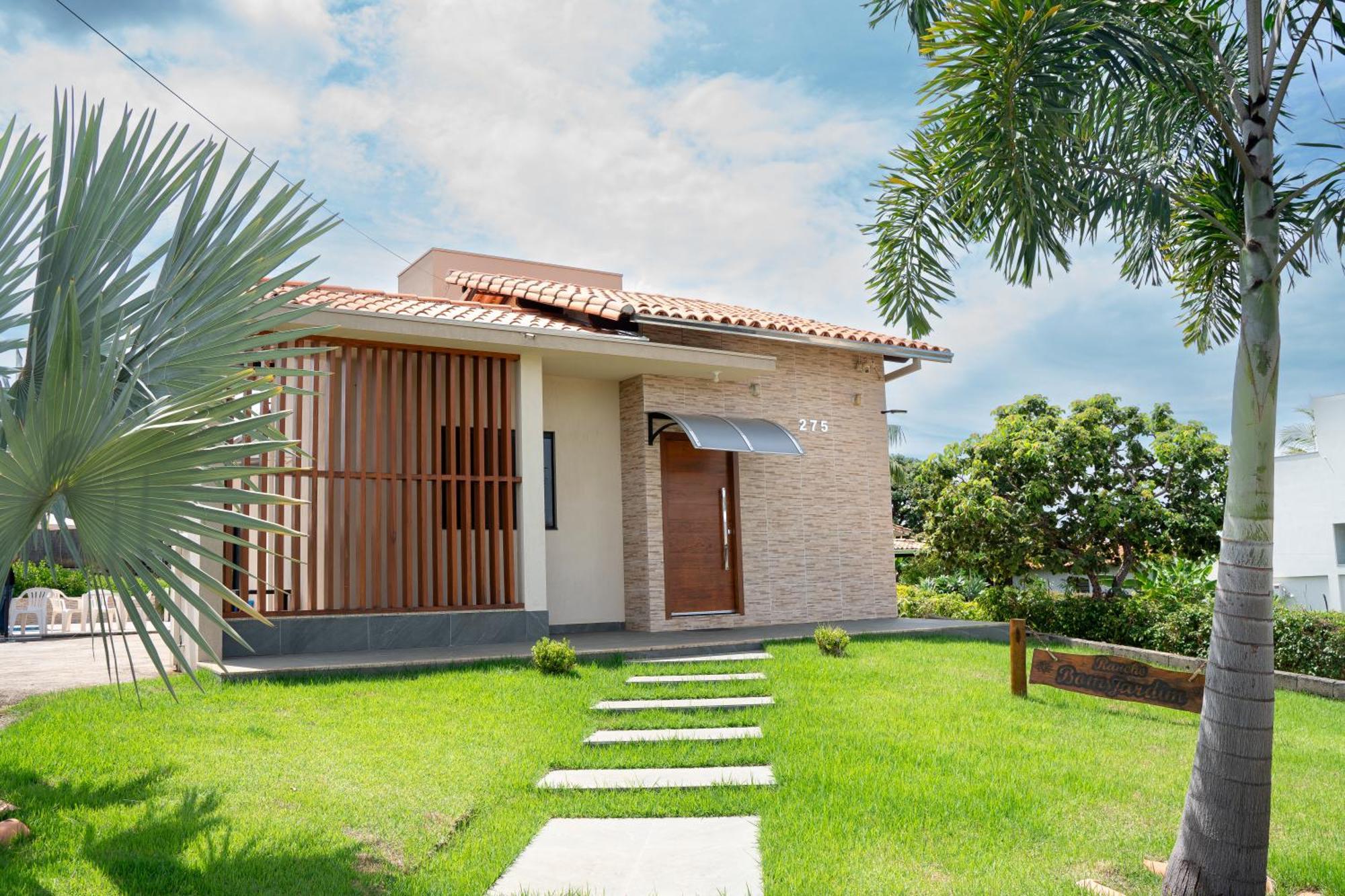 Casa Com Piscina Vista Para Lago, 03 Quartos Confortaveis กาปีตอลิโอ ภายนอก รูปภาพ